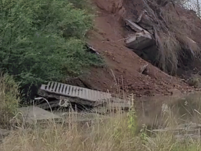 bhopal-bypass-road-cave-in-caused-by-systemic-failure:accumulated-water-neglected-after-4-month-gap-in-inspections;-authorities-say-repairs-to-take-10-days