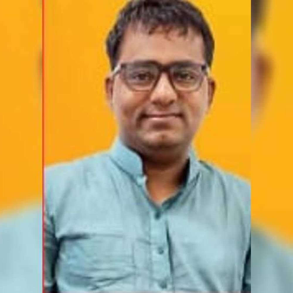 builder-linked-to-minister-vijayvargiya-stabbed-to-death-in-indore:allegedly-slapped-accused-during-a-quarrel-3-days-ago;-police-probe-underway