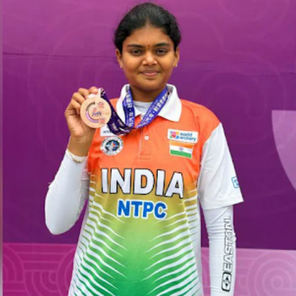 jyothi-surekha-vennam-wins-bronze-in-world-cup-final:becomes-first-indian-woman-compound-archer-to-achieve-this-feat;-beats-britain’s-ella-gibson-150-145