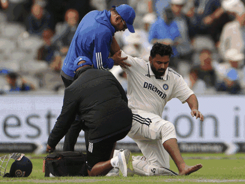 rishabh-pant-receives-fitness-clearance-from-bcci’s-medical-team:india-wicket-keeper-batter-set-to-return-for-delhi-in-ranji-trophy-against-himachal-pradesh-on-october-25