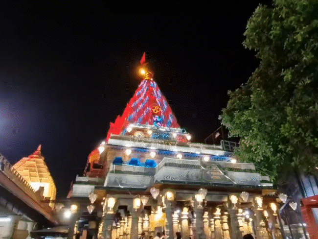 mahakal-temple-to-observe-roop-chaudas,-diwali-on-same-day:’abhyang-snan’-to-be-conducted-till-mahashivratri;-women-from-priest-families-to-perform-rituals