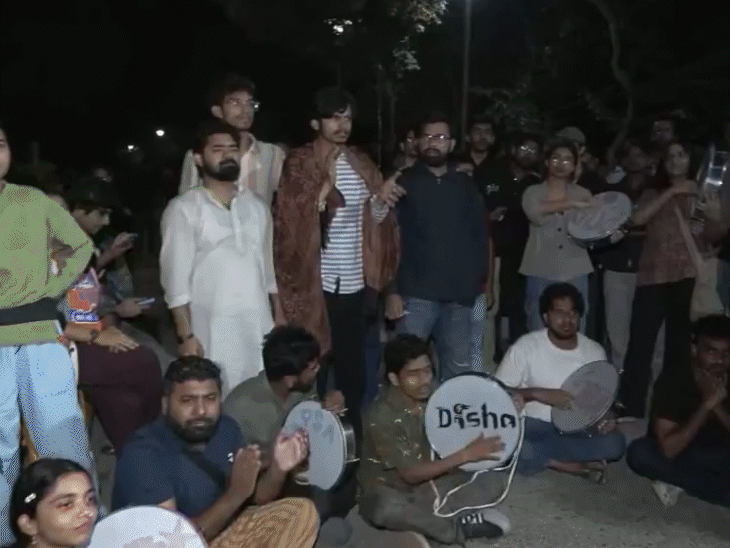 jnu-में-छात्रों-पुलिस-के-बीच-झड़प:छात्र-संघ-के-अध्यक्ष-समेत-28-हिरासत-में:-पुलिस-ने-छात्रों-को-वेस्ट-गेट-पर-रोकने-की-कोशिश-की