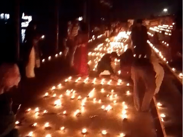 jabalpur’s-gwarighat-glows-with-51,000-lamps:laser-show-on-sanatan-theme-delight-crowd;-minister-rakesh-promises-saryu-style-development