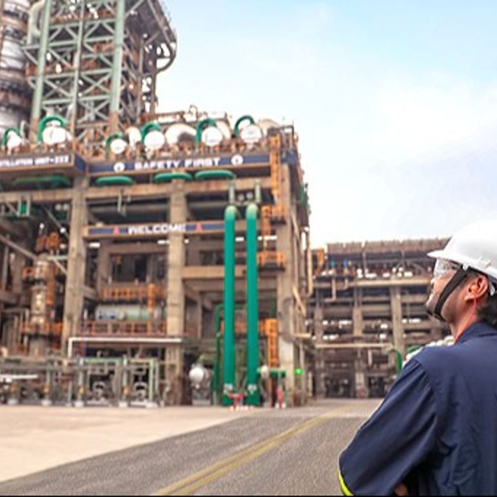 india-may-reduce-russian-oil-imports,-claims-report:mukesh-ambani’s-reliance-to-adjust-purchases-according-to-government-guidelines
