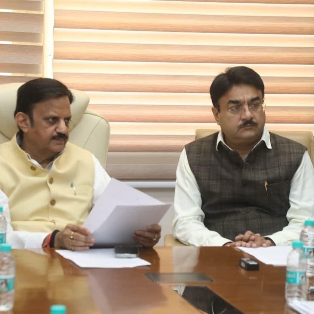 mp-plans-medical-infrastructure-upgrade-under-cm-care-scheme:super-specialty-units-in-indore,-bhopal,-gwalior,-rewa,-sagar-to-boost-cancer,-cardiac-and-transplant-care