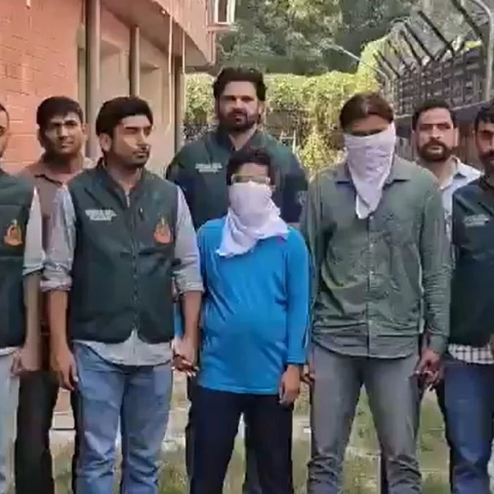 isis-operative-held-from-bhopal:special-cell-swoops-down-on-him,-another-of-his-aides-from-delhi;-accused-were-planning-ied-attacks-in-national-capital