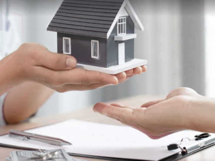 should-you-pay-off-debt-first-or-invest:learn-from-experts-which-types-of-loans-to-pay-off-first-when-to-invest