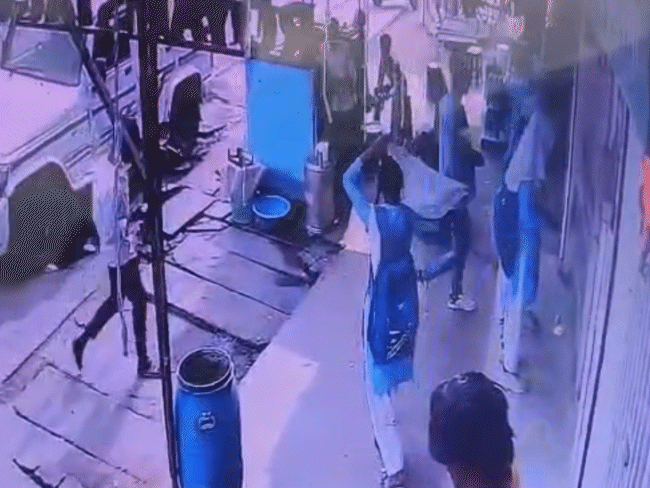 schoolgirls-seen-buying-liquor-in-school-uniform-in-mandla:sdm-confirms-shopkeeper-sold-bottles;-excise-officer-says,-‘age-of-girls-will-be-verified-before-action’