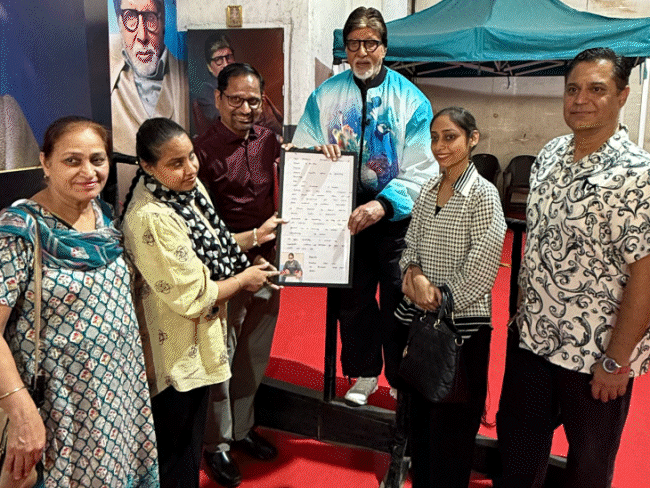 big-b-makes-specially-abled-fans’-day-memorable-in-mumbai:bachchan-moved-by-indore’s-gurdeep-story;-another-fan-gifted-him-portrait-painted-using-only-his-feet