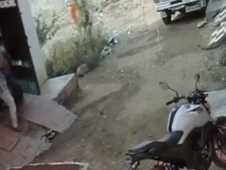 questions-raised-over-police-action-in-bhind-katni-dalit-assault-incident:police-allegedly-pressured-victim-to-omit-‘urine’-from-report;-accused-remain-unarrested-so-far