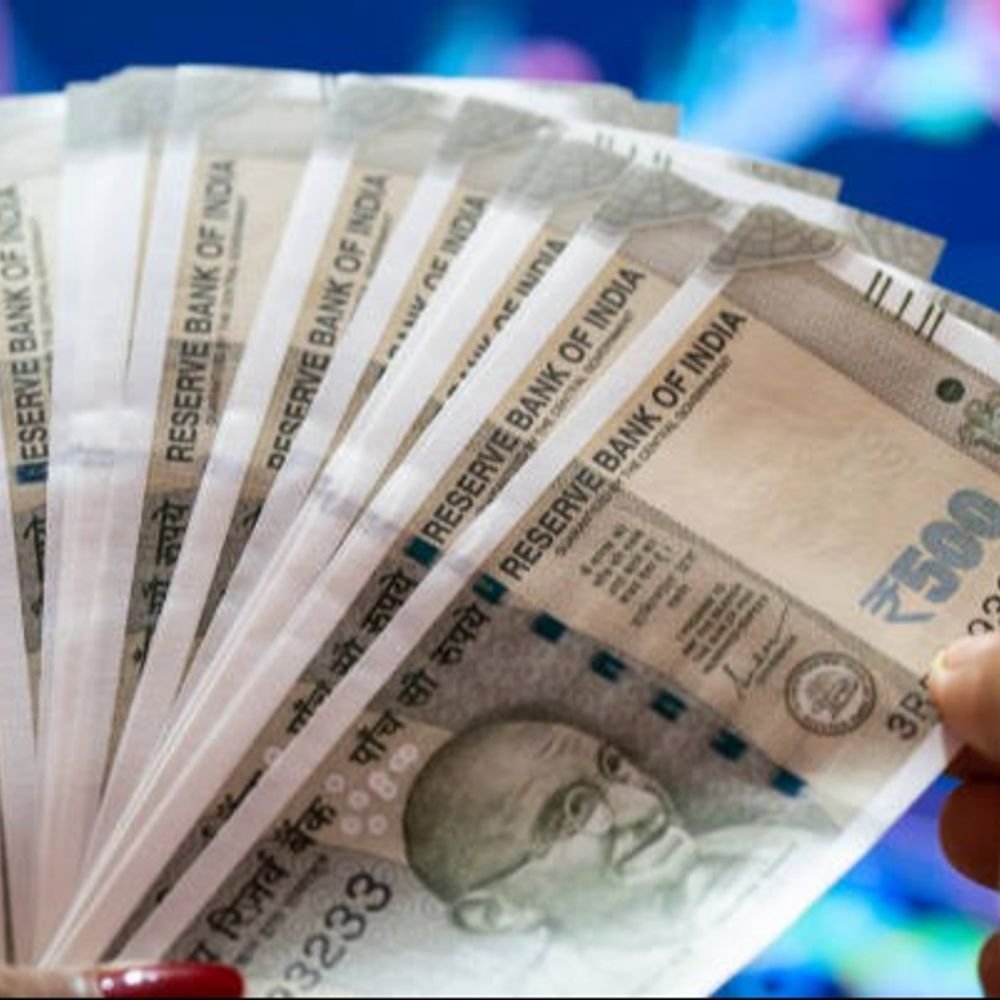 how-to-become-a-crorepati-in-7-years:experts-explain-how-discipline-and-smart-investing-can-help-you-build-₹1-crore wealth