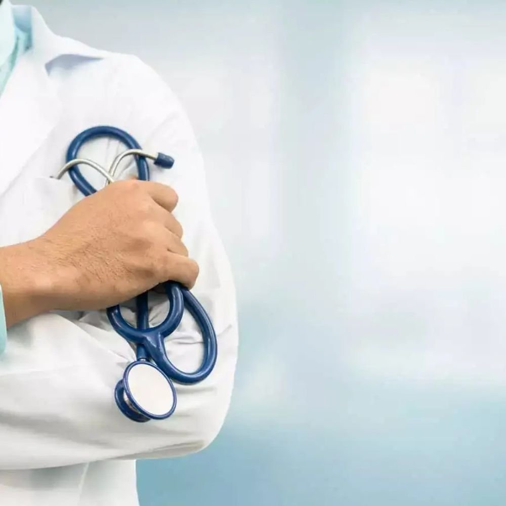 10th-pass-can-become-doctor-for-₹35,000-in-madhya-pradesh:fake-medical-degree-in-just-3-months-without-neet;-bhaskar-reporter-exposes-shocking-racket-by-posing-as-patient