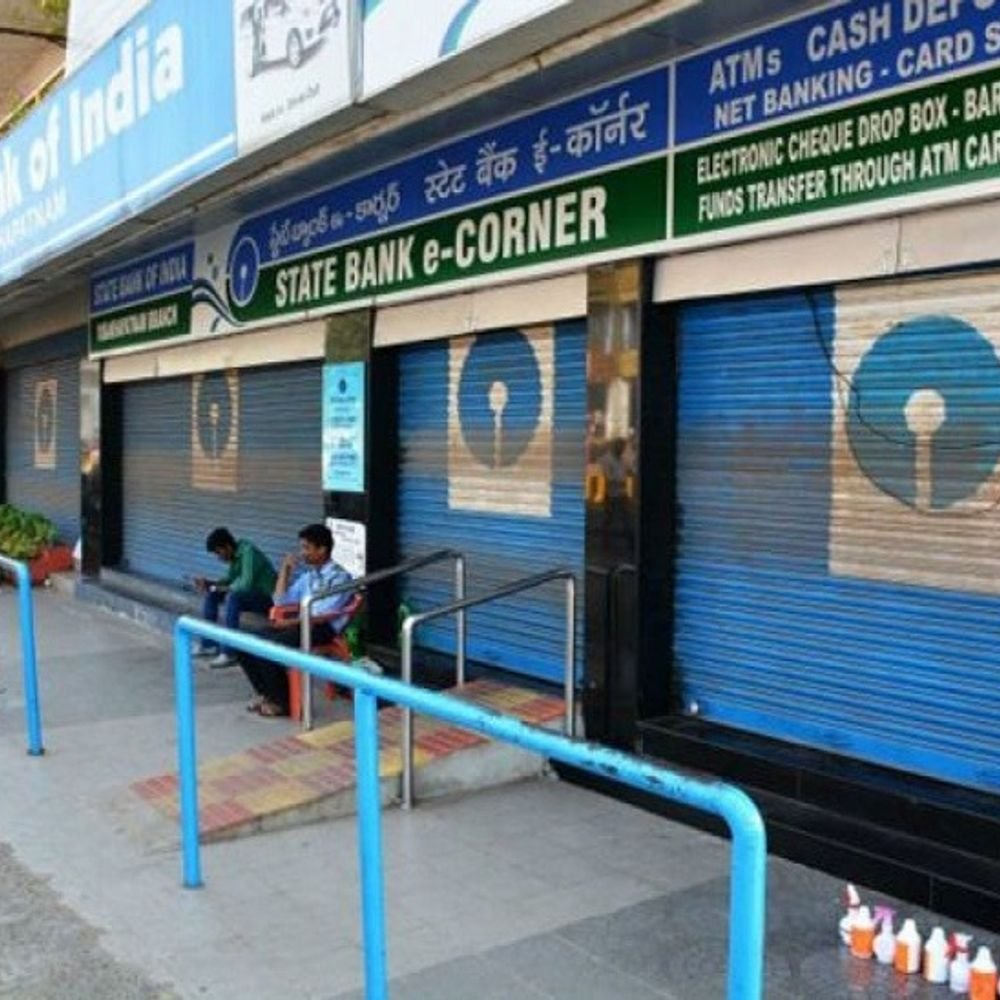 banks-will-remain-closed-for-11-days-in-november:apart-from-5-sundays-and-2-saturdays,-banks-will-not-operate-for-4-additional-days-in-various-states