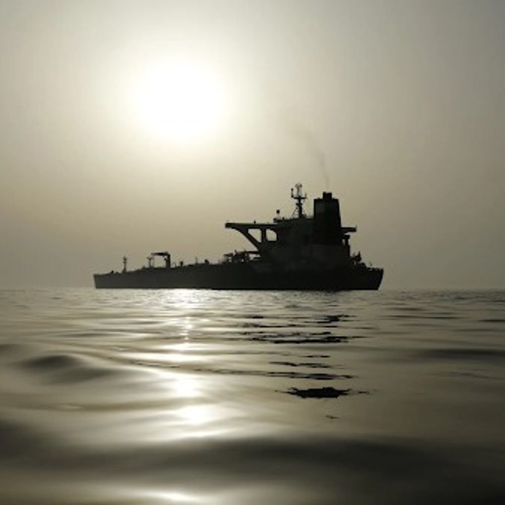russian-oil-ship-coming-to-india-suddenly-took-a-u-turn:the-moscow-state-oil-company’s-tanker-named-‘furia’-was-coming-to-sikka-port-in-gujarat