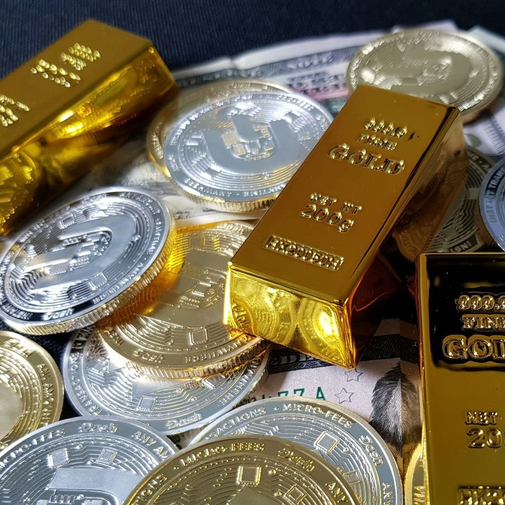today-gold-became-cheaper-by-₹1,375-and-silver-by-₹1,033:gold-price-decreased-by-₹10,246-and-silver-by-₹25,67-in-13-days,-know-3-reasons