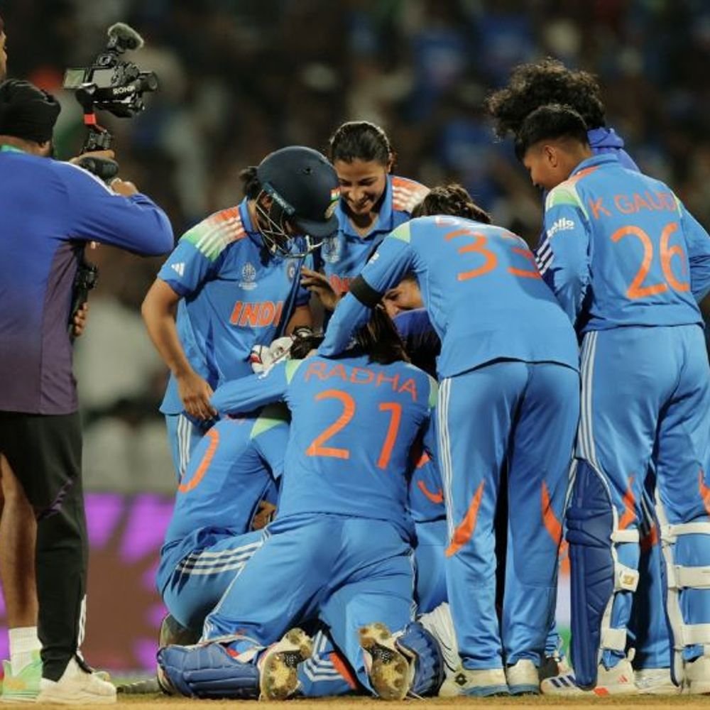 rohit,-virat-celebrate-india’s-historic-semi-final-win-over-australia:sachin-wrote,-‘keep-tricolour-flying-high’;-‘one-more-to-go’-says-ganguly