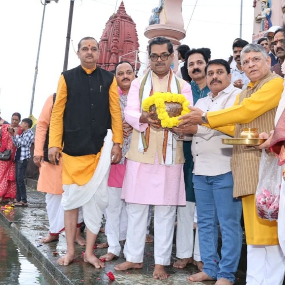 mangal-kalash-yatra-held-ahead-of-67th-kalidas-samaroh:procession-begins-from-shipra-river,-reaches-mahakal-temple