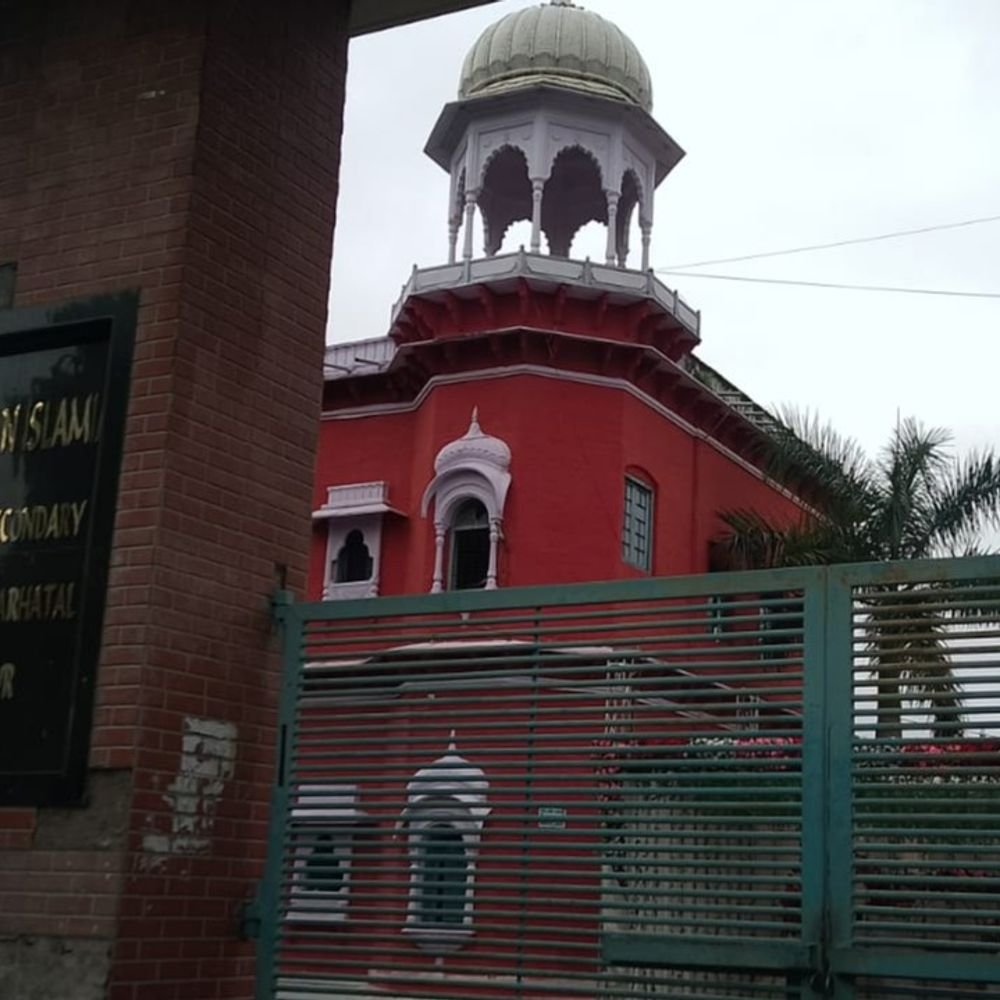 jabalpur’s-anjuman-islamia-school-shifts-weekly-off-from-sunday-to-friday:management-says,-‘students-don’t-attend-due-to-friday-prayers’;-bjp-minority-morcha-protests