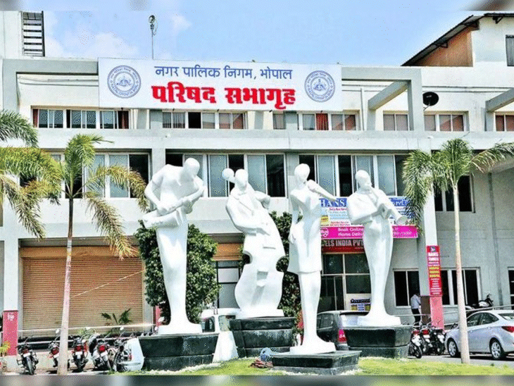 peb’s-assistant-engineer-recruitment-sparks-controversy:bhopal-corporation-sends-list-of-17-posts-without-mic’s-approval,-officials-decide-to-issue-a-clarification-letter