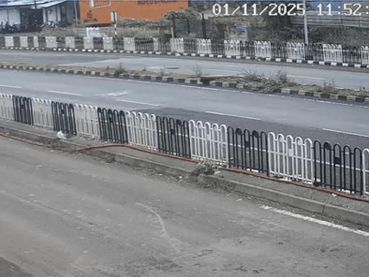 truck-drags-car-for-100-feet-in-rajgarh,-video-surfaces:family-travelling-from-jaipur-to-nagpur;-locals-rescue-husband,-wife,-and-child-safely