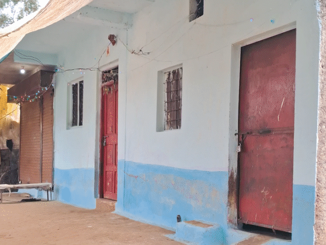 mp-tribals-migrating-under-stamp-paper-contracts:forced-into-bonded-labour-in-neighbouring-states-amid-job-scarcity;-face-abuse-violence-in-return
