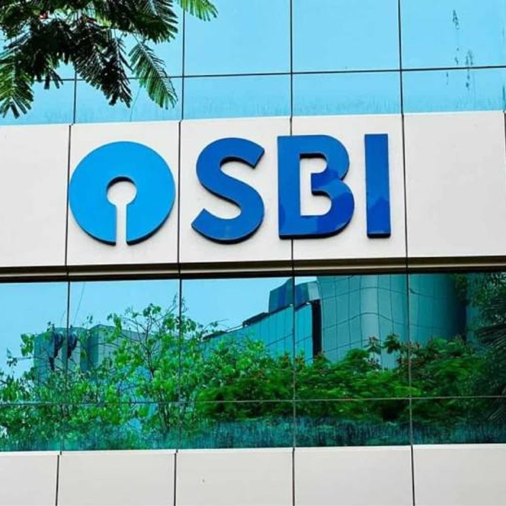 sbi-sold-13%-stake-in-yes-bank:q2-fy26-profit-increased-by-10%-to-₹20,160-crore;-bank’s-asset-quality-improves