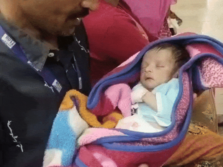 108-pilot’s-compassion-saves-abandoned-baby-in-indore:tarun-patil-ensured-infant’s-safety,-arranged-milk,-clothes;-stayed-till-doctors-confirmed-stable-condition
