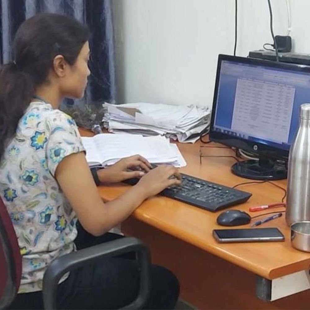 ‘you-watch-obscene-videos,-you-will-be-arrested’:cyber-fraudsters-threaten-female-student-in-balaghat,-extort-₹35,000-in-17-transfers