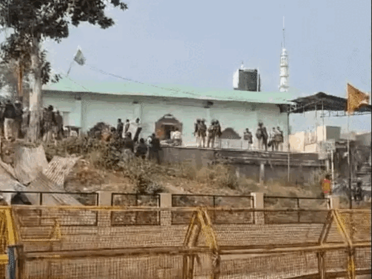 supreme-court-rejects-appeal-in-ujjain’s-takiya-mosque-case:clears-way-for-construction-on-vacant-land-after-demolition-of-masjid-and-257-houses