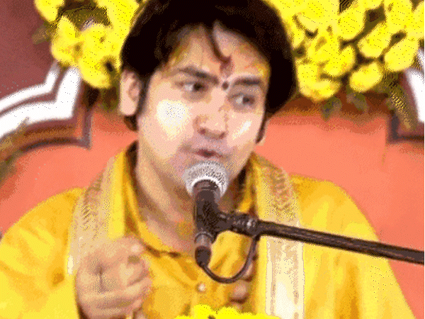 dhirendra-shastri-and-jaya-kishori-lead-sanatan-ekta-yatra-2.0:from-delhi-to-vrindavan,-saints-and-muslims-join-march-promoting-unity,-faith,-and-hindu-harmony-across-422-villages