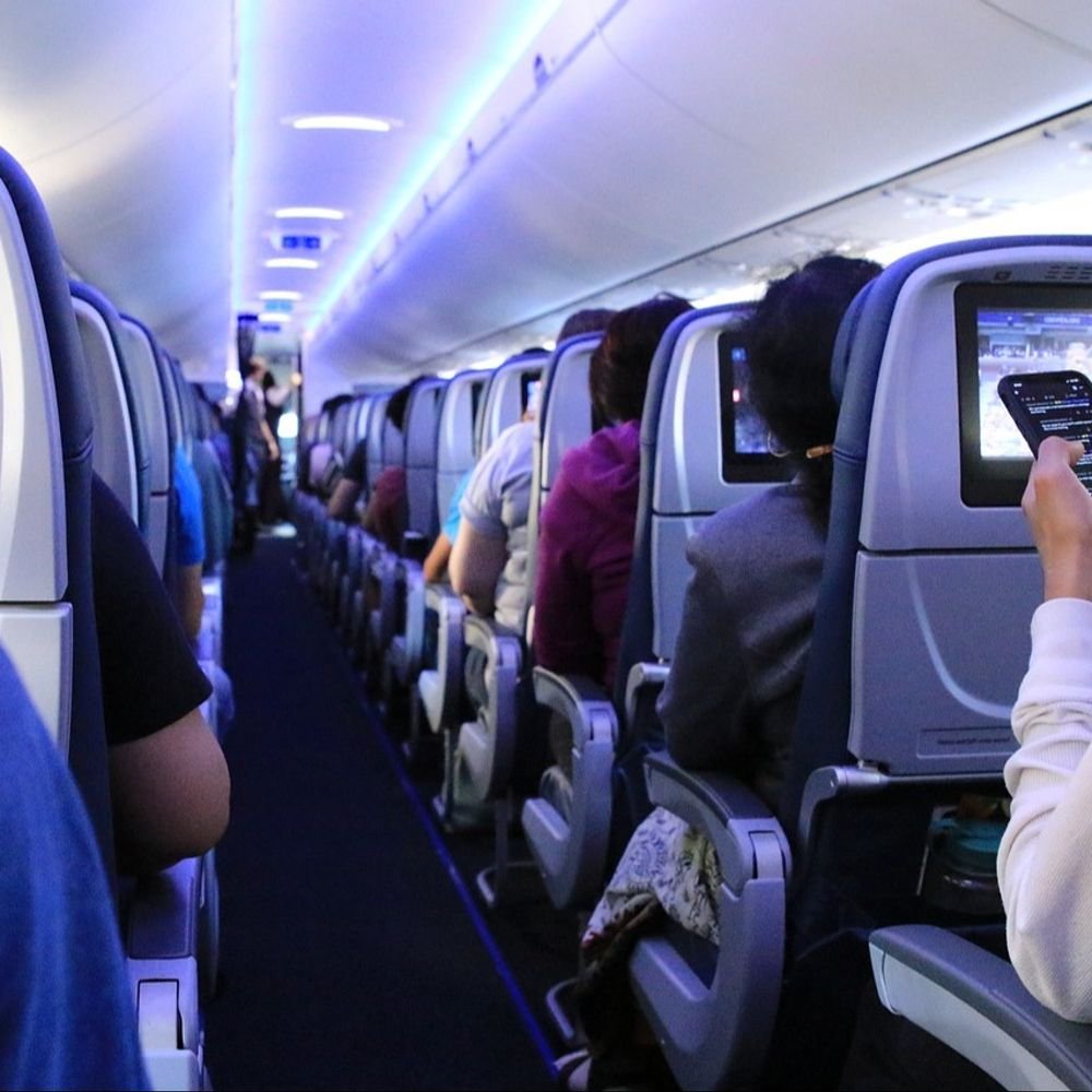 us-govt-shutdown-to-fuel-airfares-on-india-us-route:flight-ticket-prices-from-new-delhi-to-washington-soar-to-₹48,000