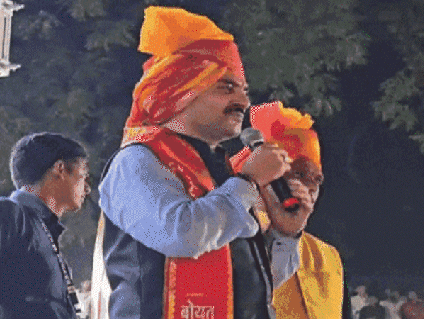davv-sparks-row-over-‘sanatani-mla’-tag:chief-guest-golu-shukla-questions-reason;-director-says-the-title-was-removed-following-a-complaint