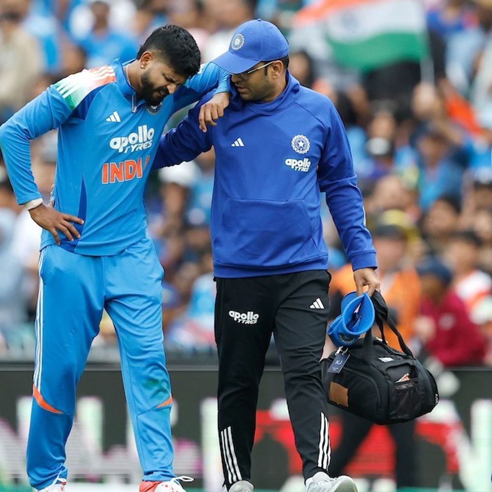 ‘grateful-for-all-the-love-and-care’:shreyas-iyer-shares-pics-from-the-beach-after-life-threatening-injury;-says-–-‘the-sun’s-been-great-therapy’