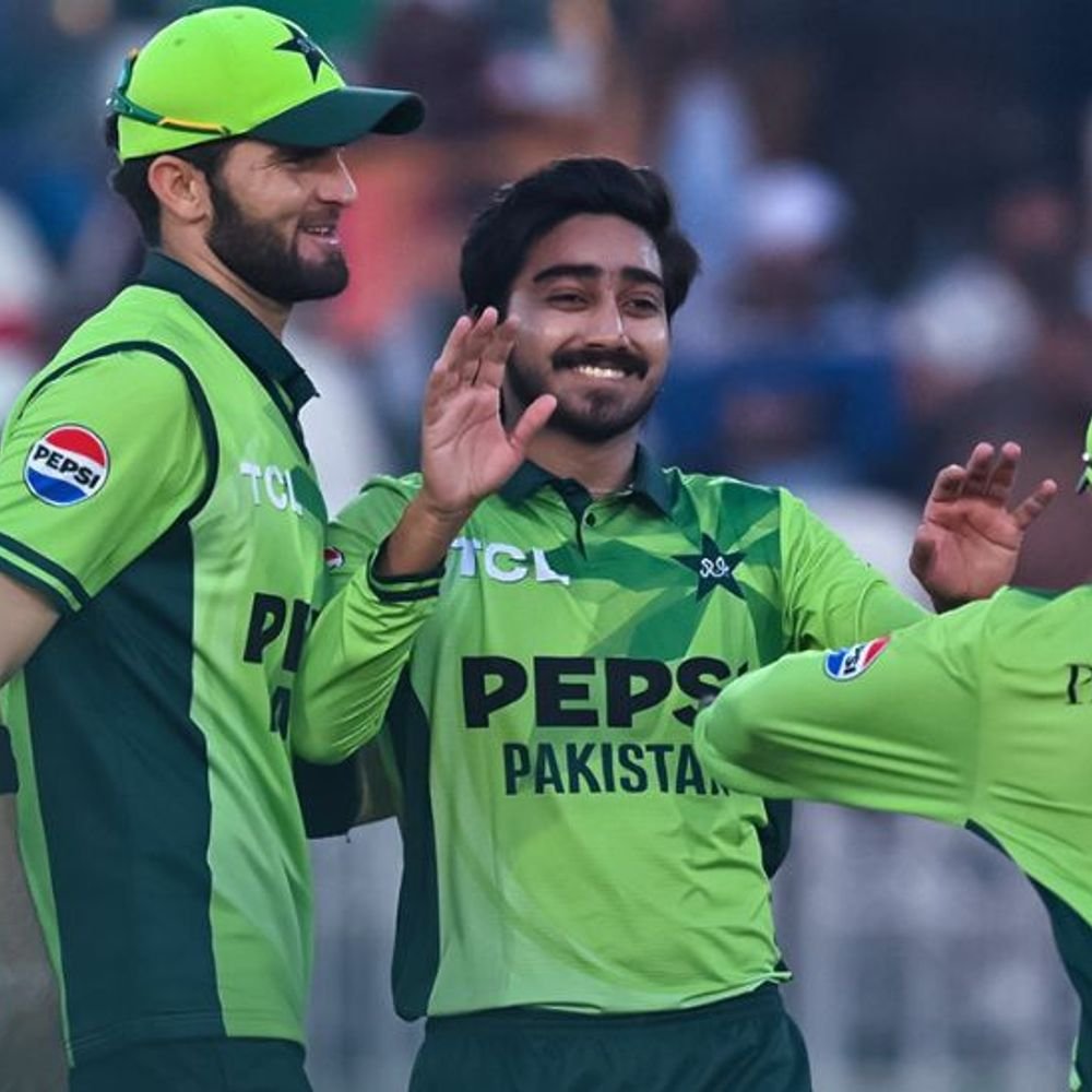 pakistan-beat-sri-lanka,-complete-3-0-odi-clean-sweep:fakhar,-rizwan-score-fifties;-wasim-scalps-3-wickets-in-men-in-green’s-6-wicket-victory