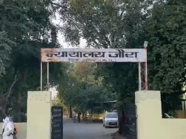 14-jailed-for-10-years-in-morena-liquor-deaths-case:24-villagers-died-after-consuming-poisonous-alcohol-in-2021;-court-imposes-heavy-fines-on-accused