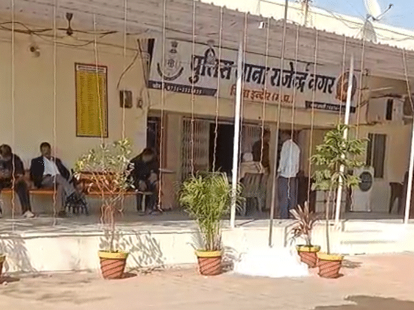 bus-conductor-harasses-national-shooter-in-indore:driver-misbehaved-as-young-woman-fought-back,-passengers-claimed-both-accused-were-drunk