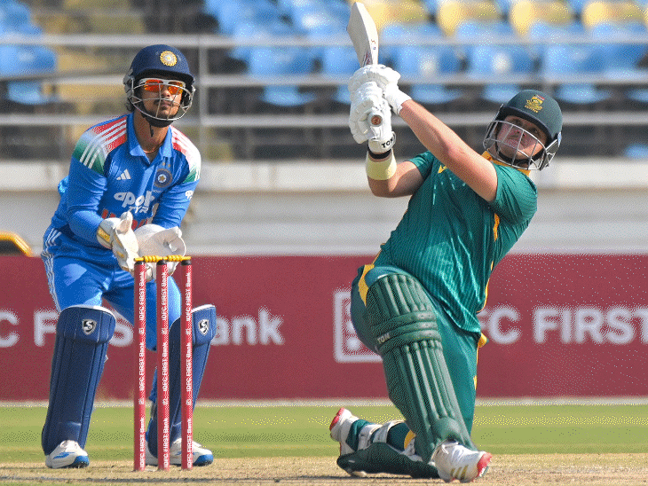 south-africa-a-beat-india-a-by-73-runs-in-3rd-odi:ishan-kishan-scores-half-century,-pretorius-moonsamy-record-241-run-partnership;-ind-clinch-series-2-1