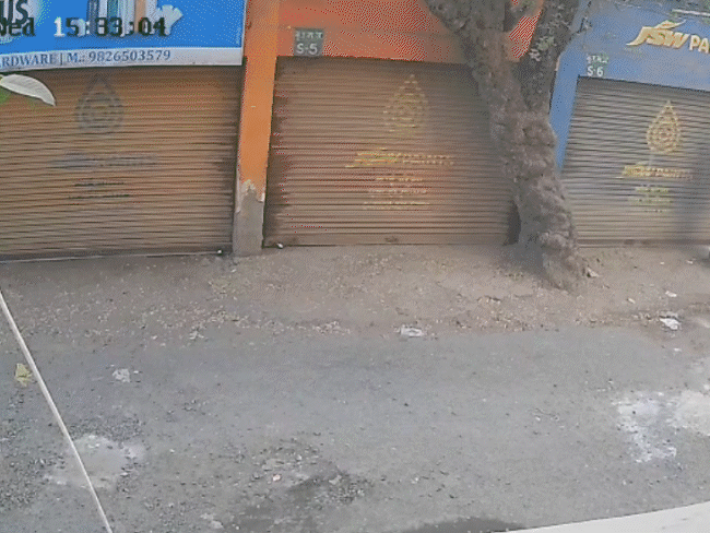 major-₹19-lakh-robbery-in-jabalpur-market:2-suspects-attack-accountant-with-iron-rod-in-broad-daylight;-probe-on