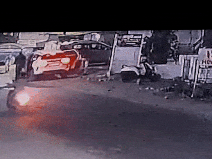 thieves-rob-jewellery-shop-in-mandla,-shoot-owner:employees-attempt-to-stop-miscreants-with-stones;-video-shows-escape-via-highway