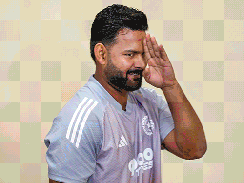 ‘thankful-to-bcci,-don-t-want-to-over-think’:rishabh-pant-set-to-make-test-captaincy-debut-in-guwahati;-gill’s-replacement-decided-but-unrevealed