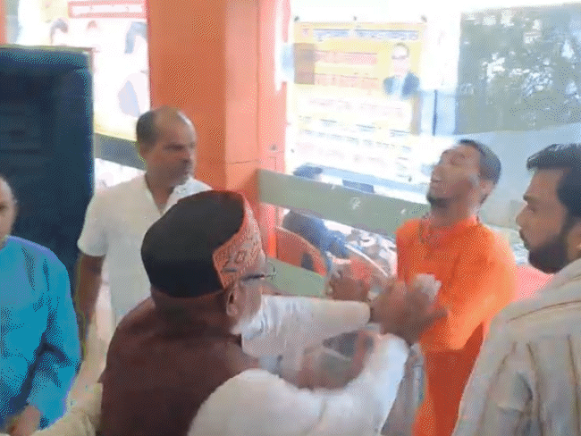 crowd-beats,-chases-members-of-vishwa-hindu-parishad-in-jabalpur:chaos-erupts-during-sc-st-conference;-video-surfaces