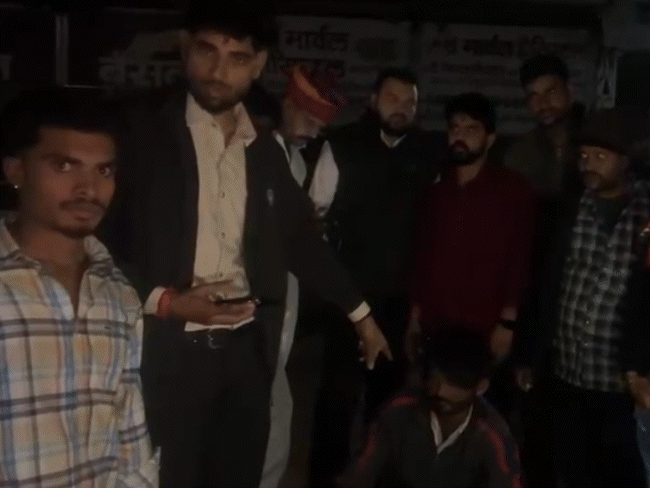 man-beaten-over-‘love-jihad’-claim-in-bhopal:activists-hold-him-for-over-an-hour;-woman’s-statement-denies-coercion,-identifies-victim-as-acquaintance