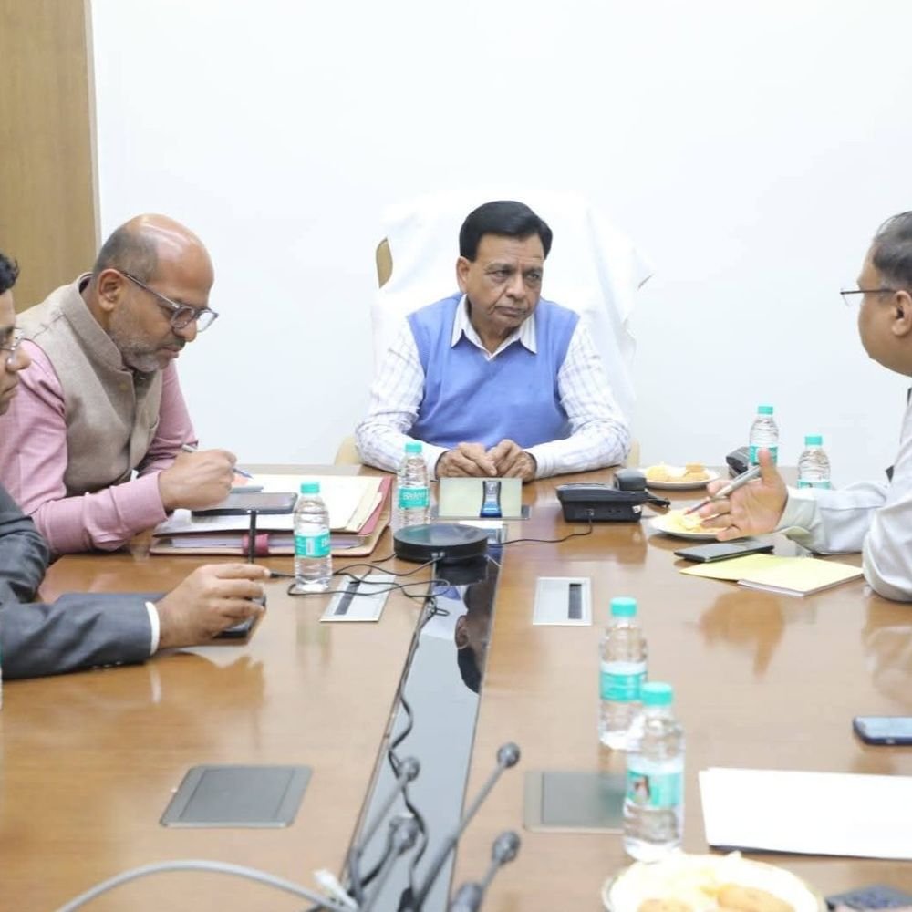 deputy-cm-devda-faces-tough-questions-in-cabinet:ministers-vijaywargiya-and-prahlad-patel-raise-concerns-over-poor-economic-condition-and-declining-gst-collection