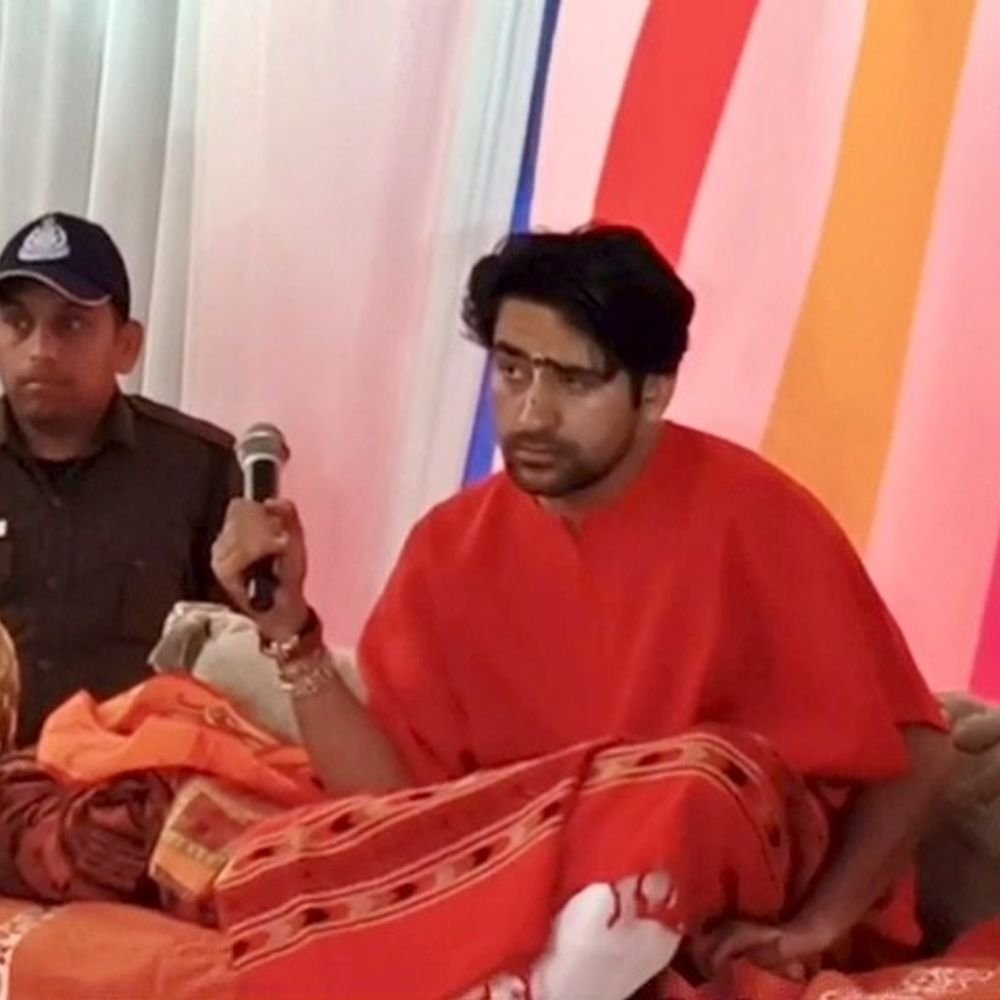 dhirendra-shastri-labels-social-media-as-‘social-jihad’:addresses-religious-event-in-shivpuri;-says,-‘the-aim-is-to-build-bhagwa-hind,-not-ghazwa-e-hind’