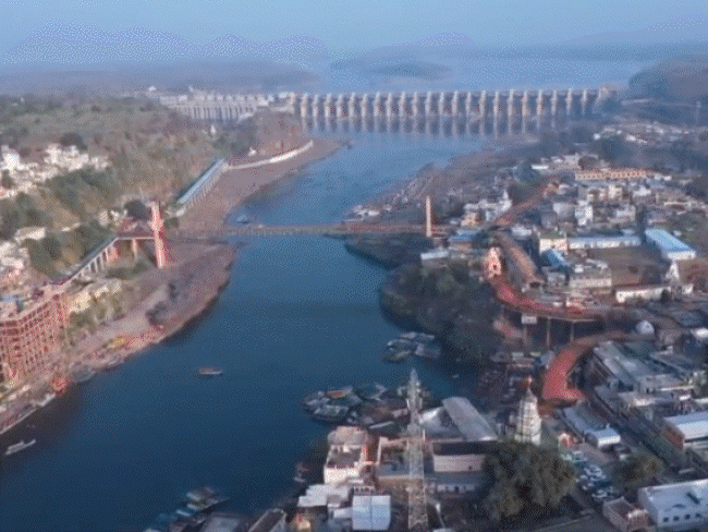 omkareshwar’s-narmada-ghats-turn-deadly,-24-people-die-this-year:despite-measuring-depth,-thousand-foot-rope-falls-short;-river-full-of-rocks-and-trenches