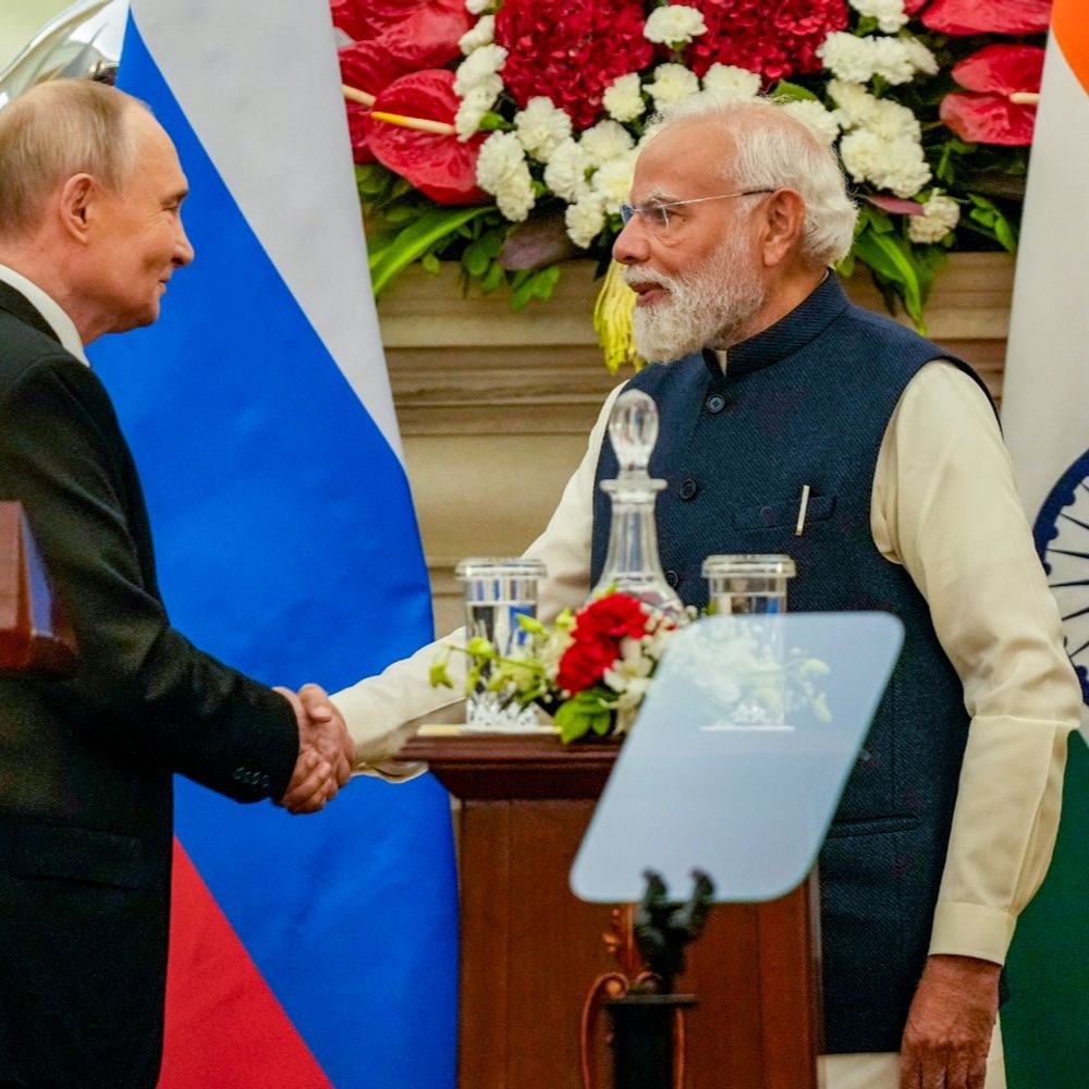 india-russia-aim-to-increase-trade-size-to-$100-billion:putin-says-both-countries-settle-96%-of-trade-in-national-currencies-not-dollar