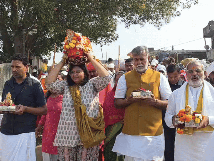 7-km-painting-to-capture-narmada-river-heritage:minister-prahlad-patel’s-daughter-to-embark-on-2-year-parikrama