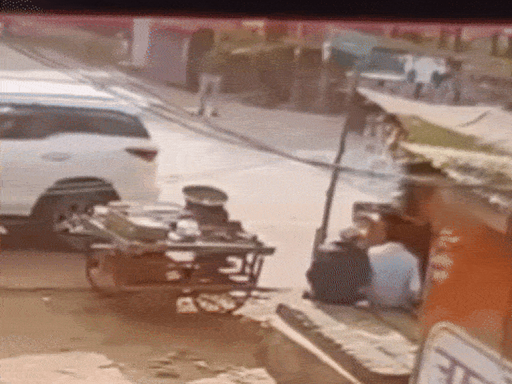 shahdol-constable-crushed-by-bus-while-on-duty:cctv-shows-accident,-family-suspects-foul-play,-police-investigate-driver