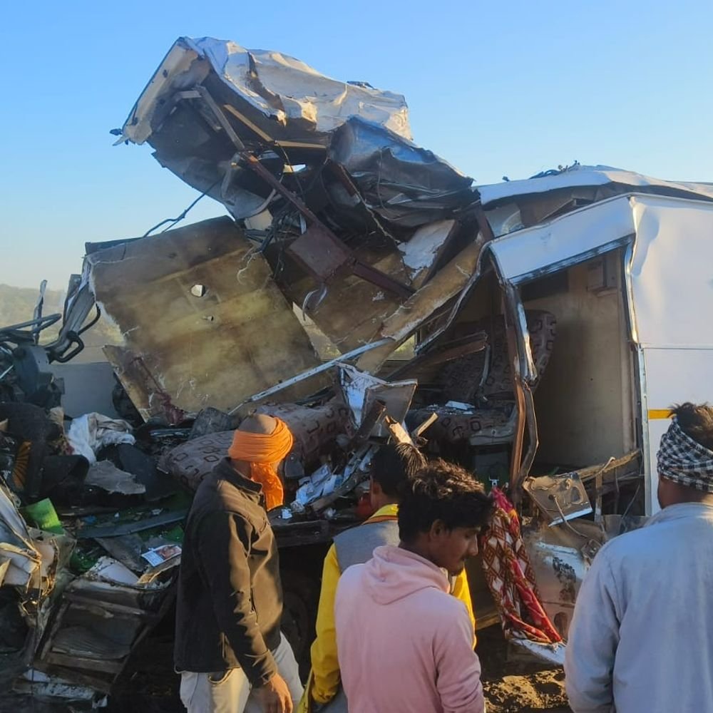 4-cops-killed-after-truck-crashes-into-van-on-nh-44:vehicle-cut-open-with-jcb-to-recover-bodies;-one-critically-injured,-squad-returning-from-anti-naxal-ops
