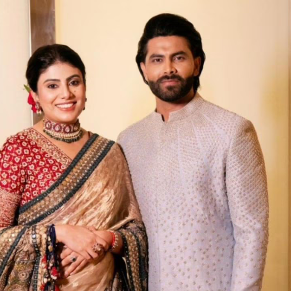 ‘never-done-intoxication,-other-players-get-addicted’:rivaba-backs-and-praised-ravindra-jadeja;-irfan-dhoni’s-hookah-controversy-resurfaces